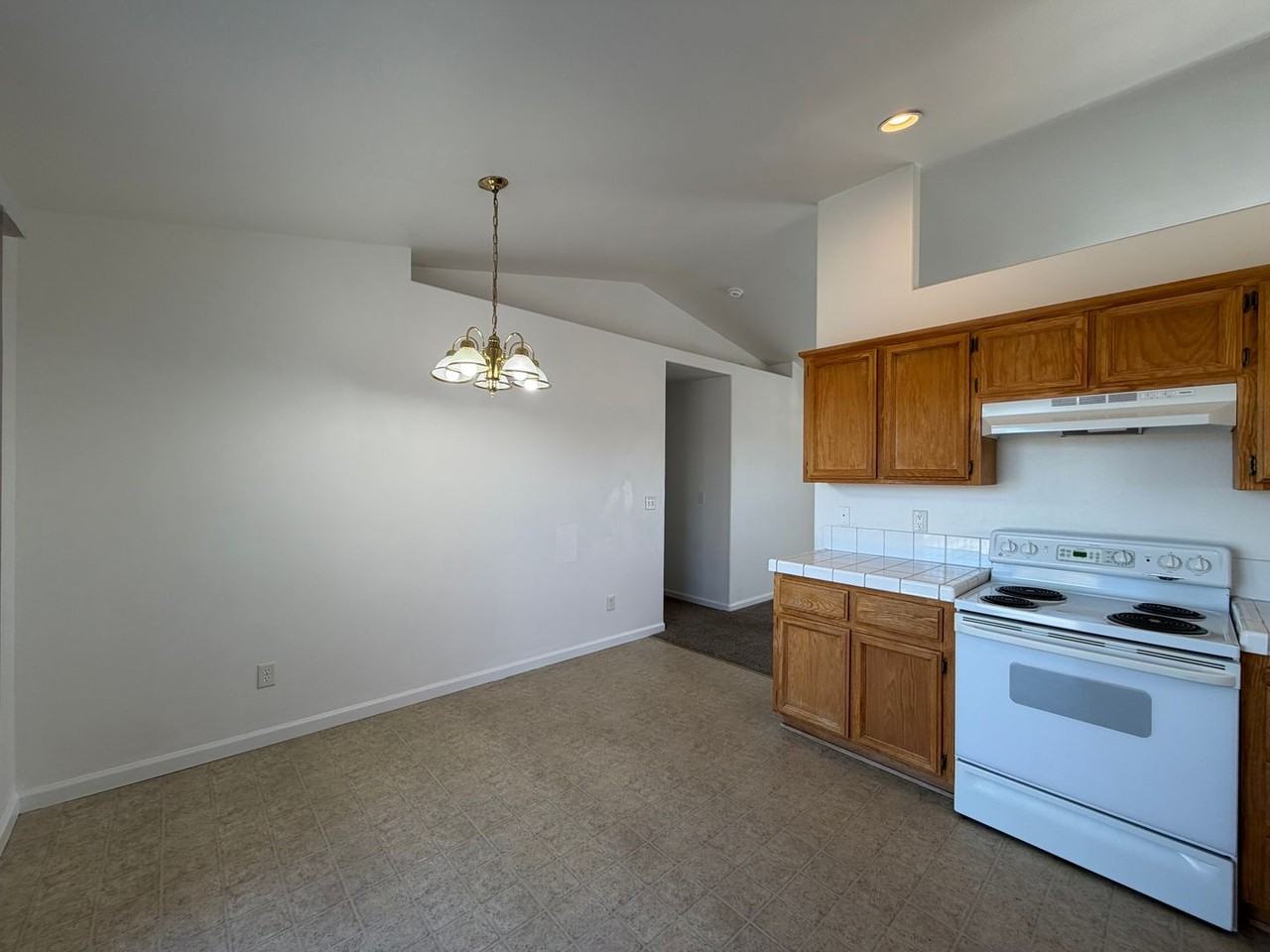 963 Short Cut Ln - Photo 6 of 28