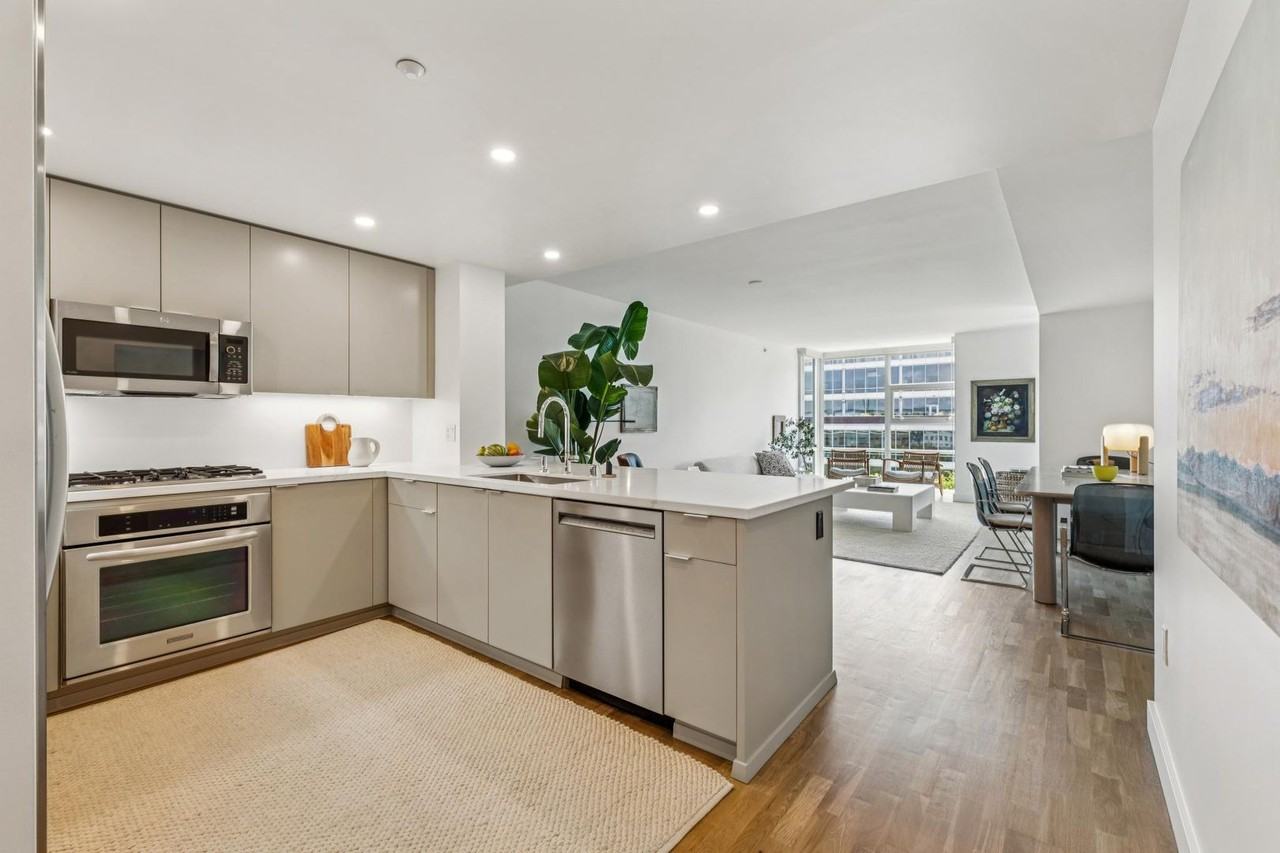 330 Mission Bay Blvd N #509 - Photo 6 of 30