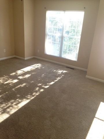 11408 S Grove Dr - Photo 3 of 18