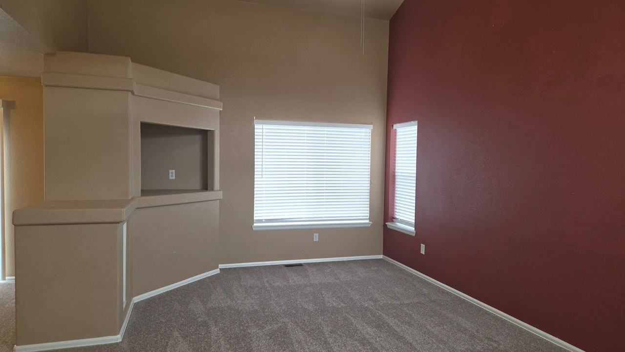 5343 Arroyo St - Photo 3 of 47