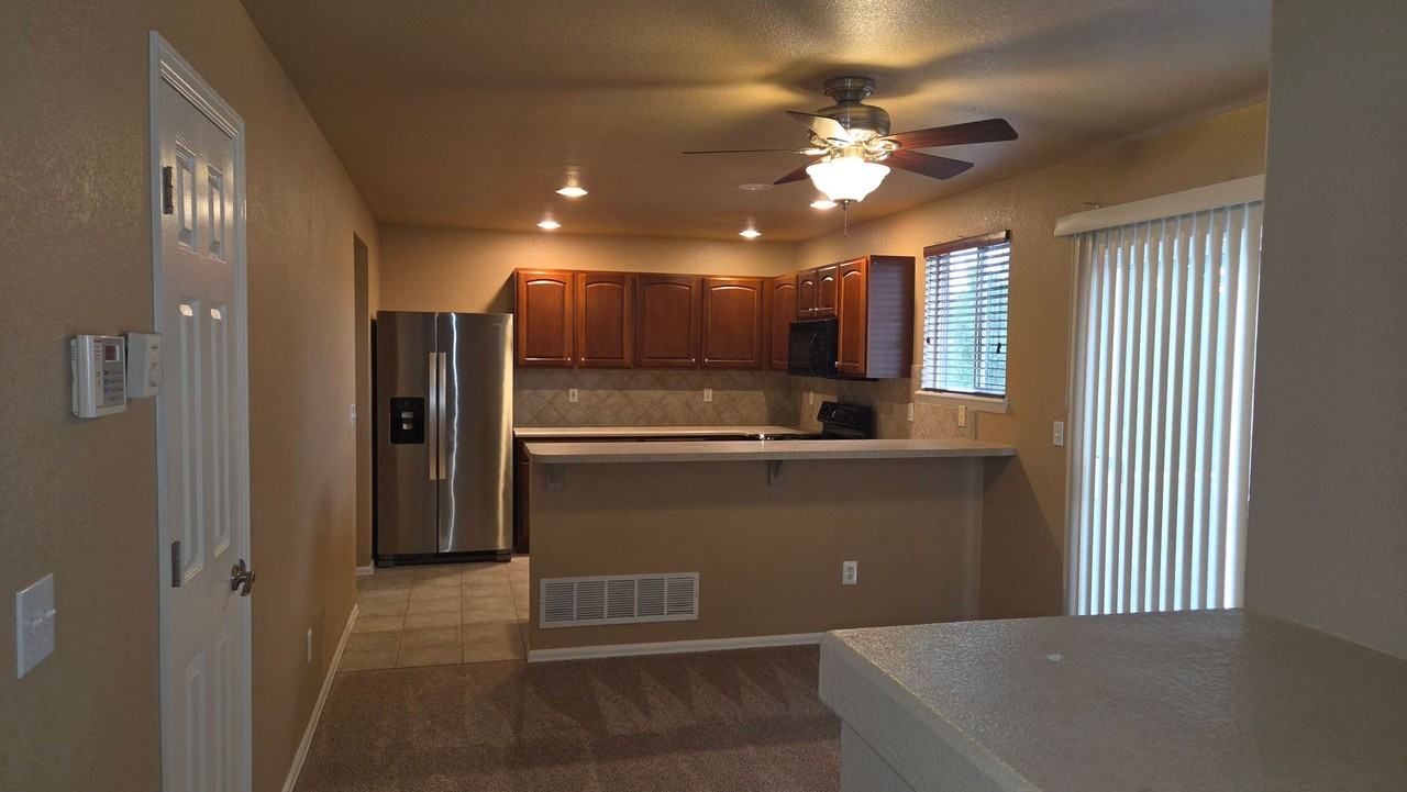 5343 Arroyo St - Photo 7 of 47