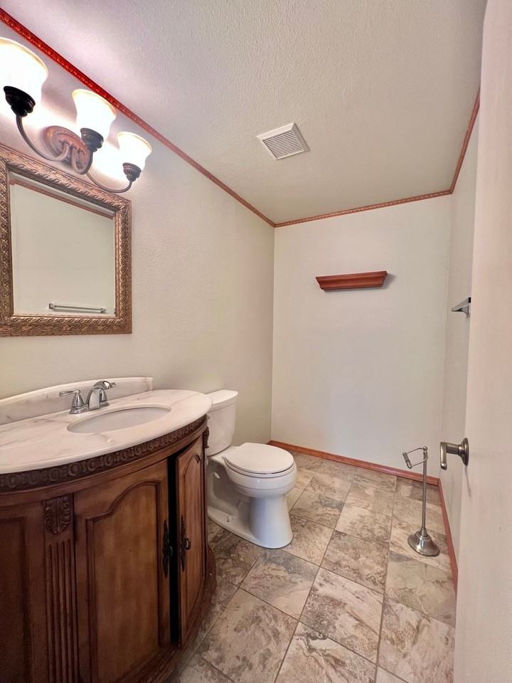 3200 Kittery Ct - Photo 7 of 17