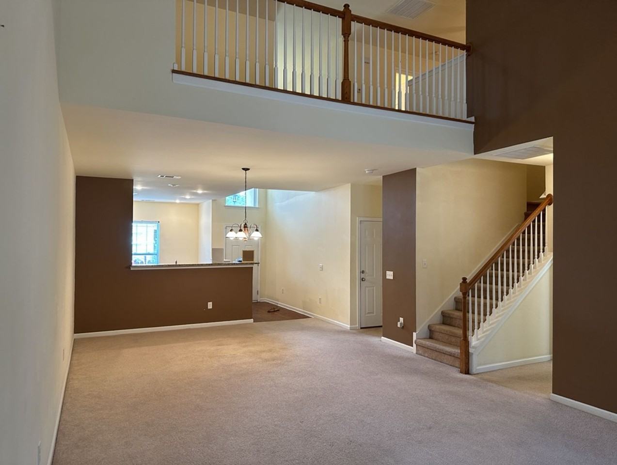 169 Regency Cir - Photo 4 of 50