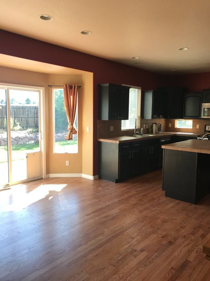 7235 Range Ranch Dr - Photo 3 of 17