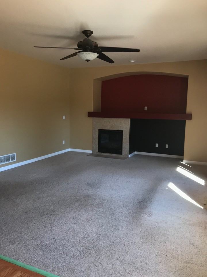 7235 Range Ranch Dr - Photo 5 of 17