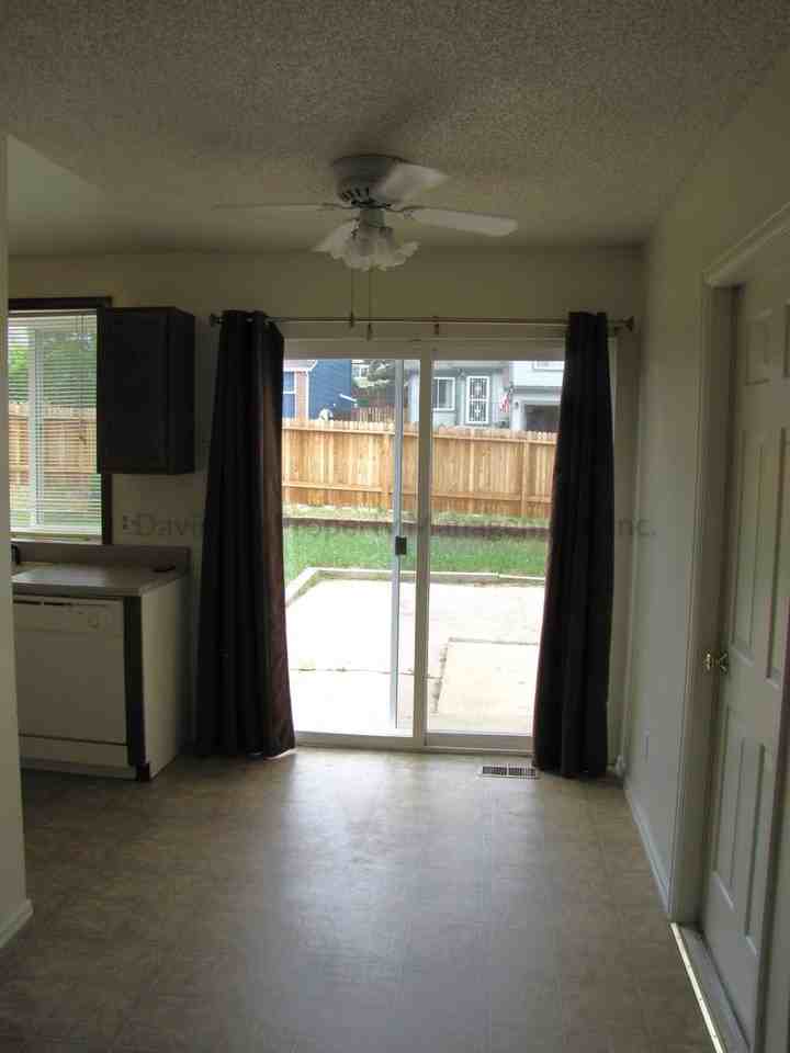 4580 Ramblewood Dr - Photo 4 of 19