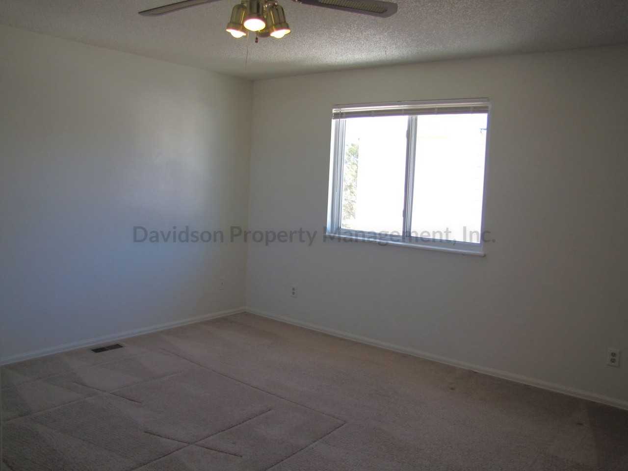4580 Ramblewood Dr - Photo 7 of 19