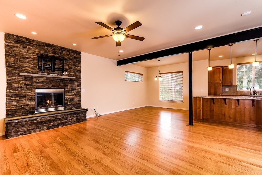 1280 211th Ave Ne - Photo 6 of 23