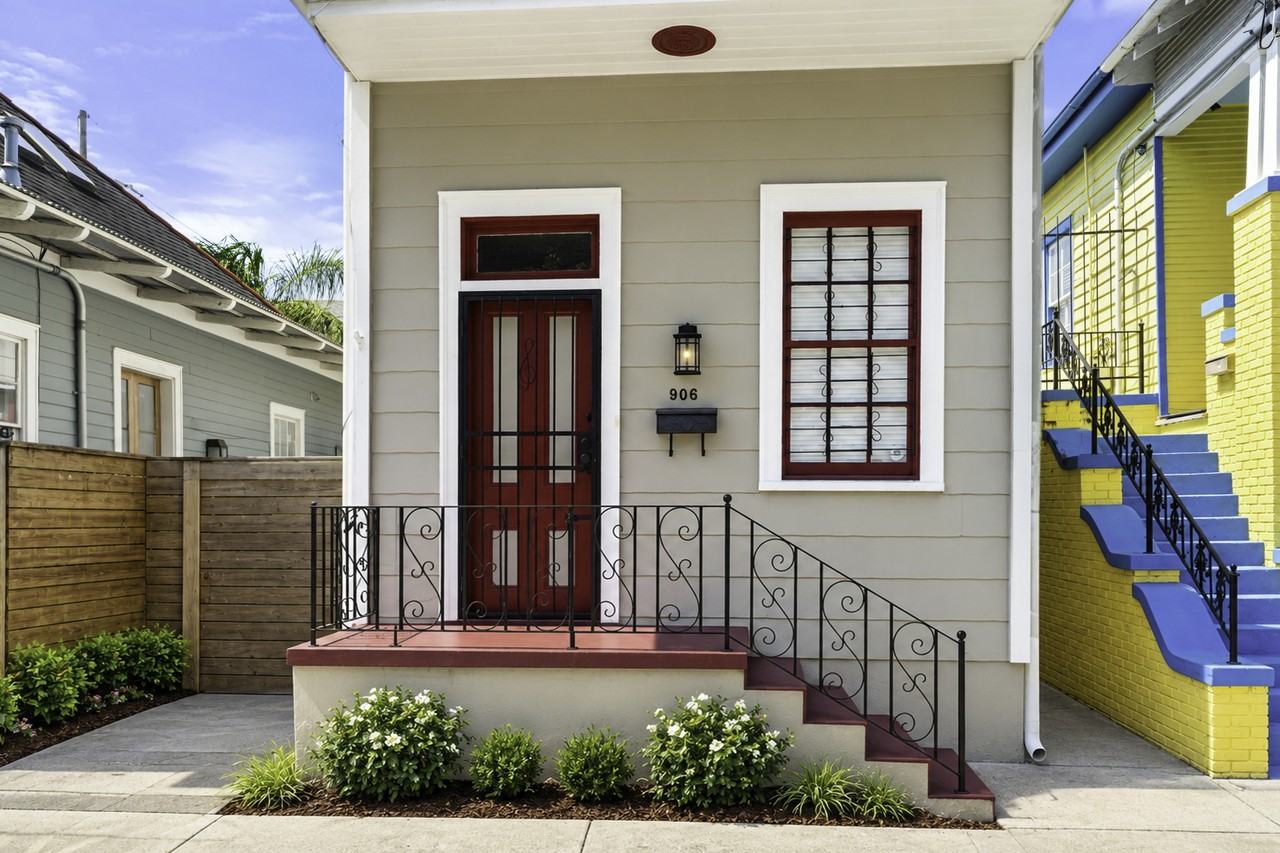 906 Marigny St #1 - Photo 2 of 13