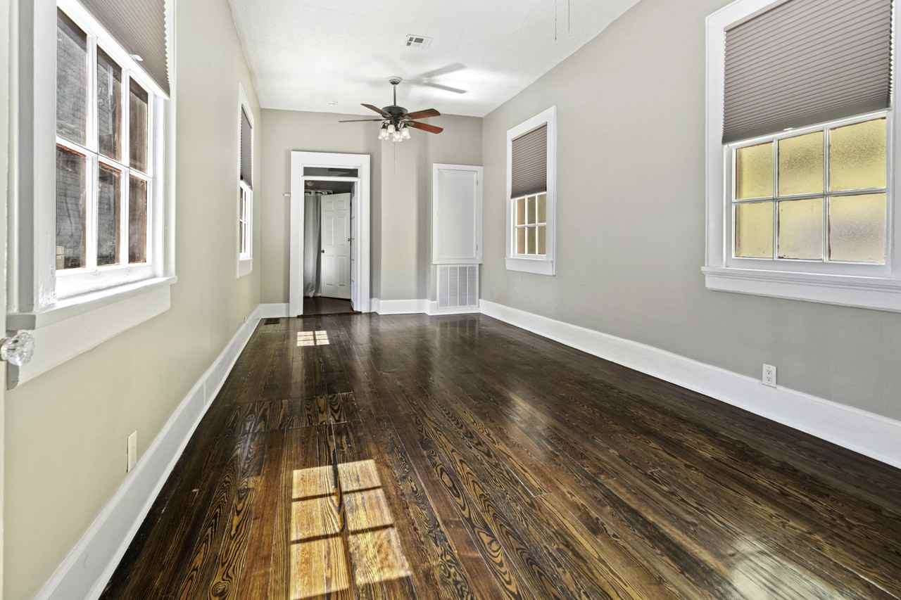 906 Marigny St #1 - Photo 5 of 13