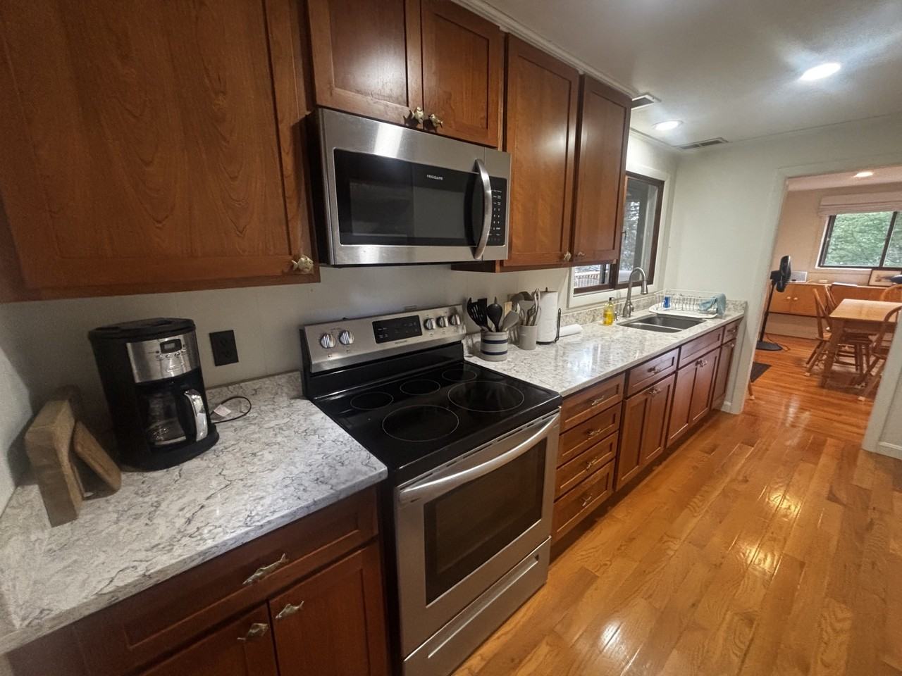20 Brookhurst Ln E #1 - Photo 3 of 35