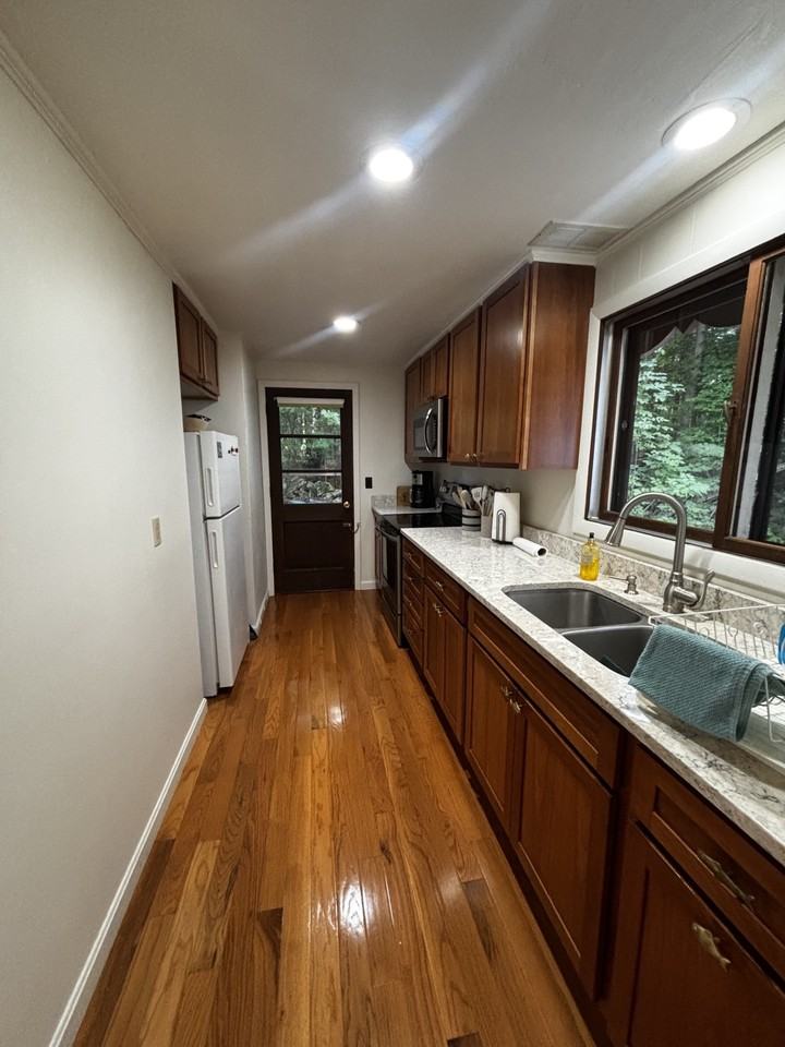 20 Brookhurst Ln E #1 - Photo 4 of 35