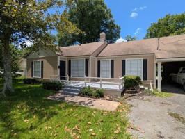 featured image of 2275 Central Dr
