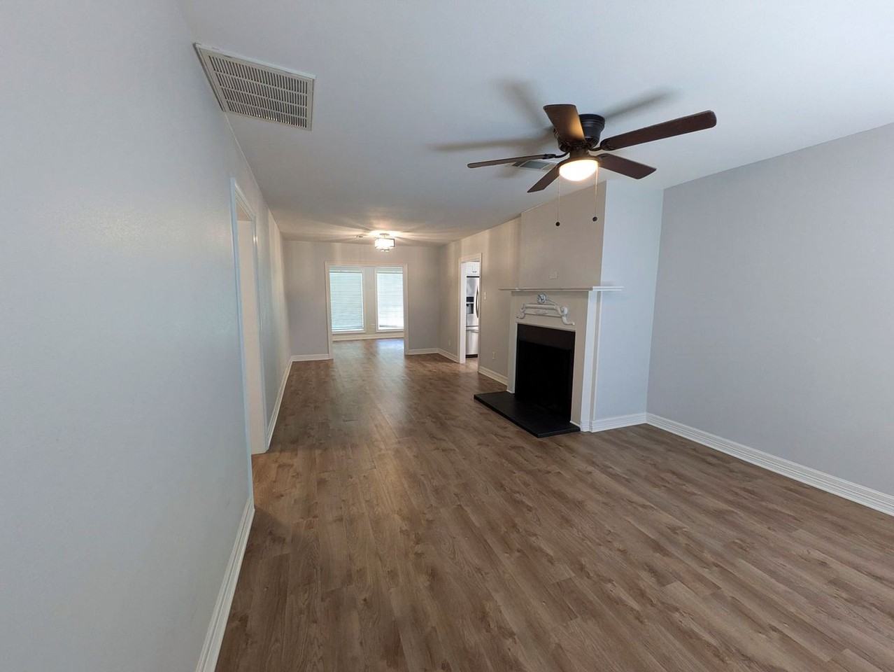 2275 Central Dr - Photo 2 of 32
