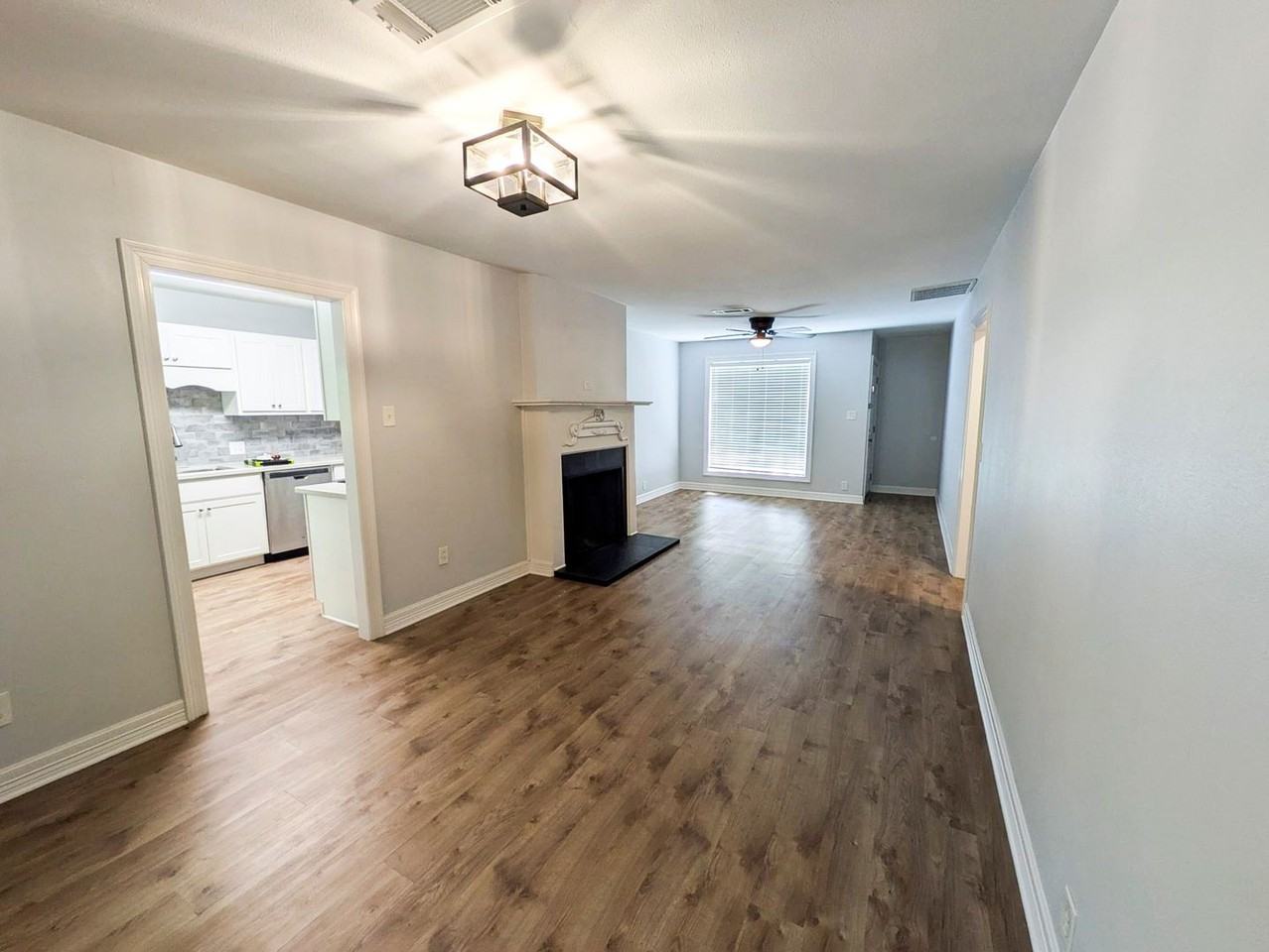 2275 Central Dr - Photo 3 of 32