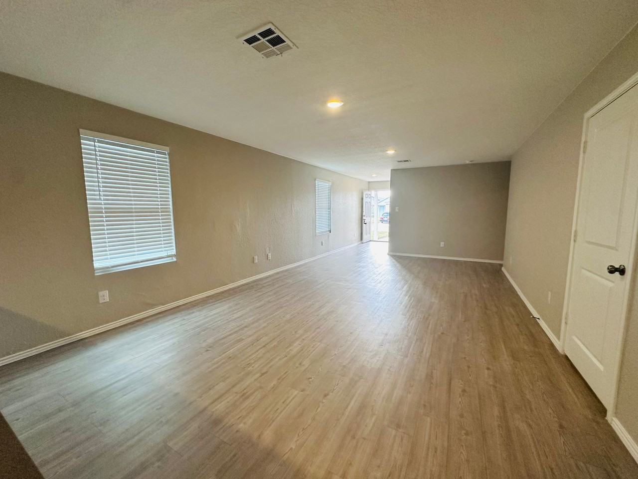 20452 Fire Stone - Photo 4 of 19