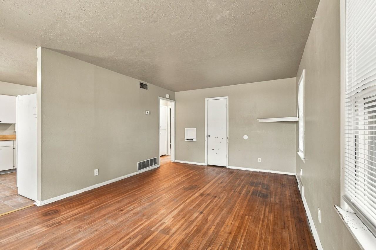 504 Se Elmhurst Ave - Photo 6 of 21