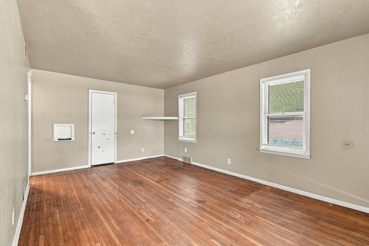 504 Se Elmhurst Ave - Photo 7 of 21