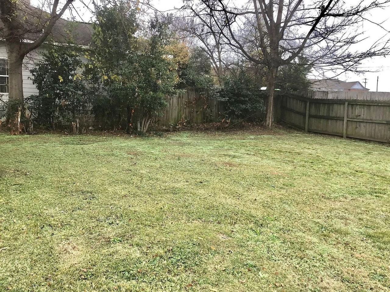 405 19th St E - Photo 2 of 23