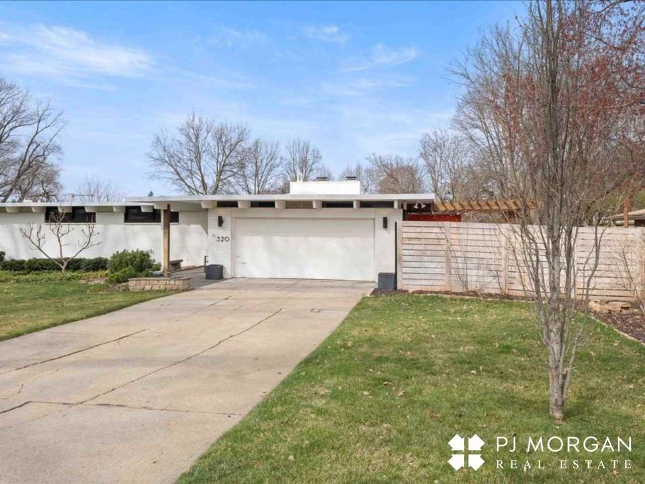 320 N 68th St - Photo 3 of 38