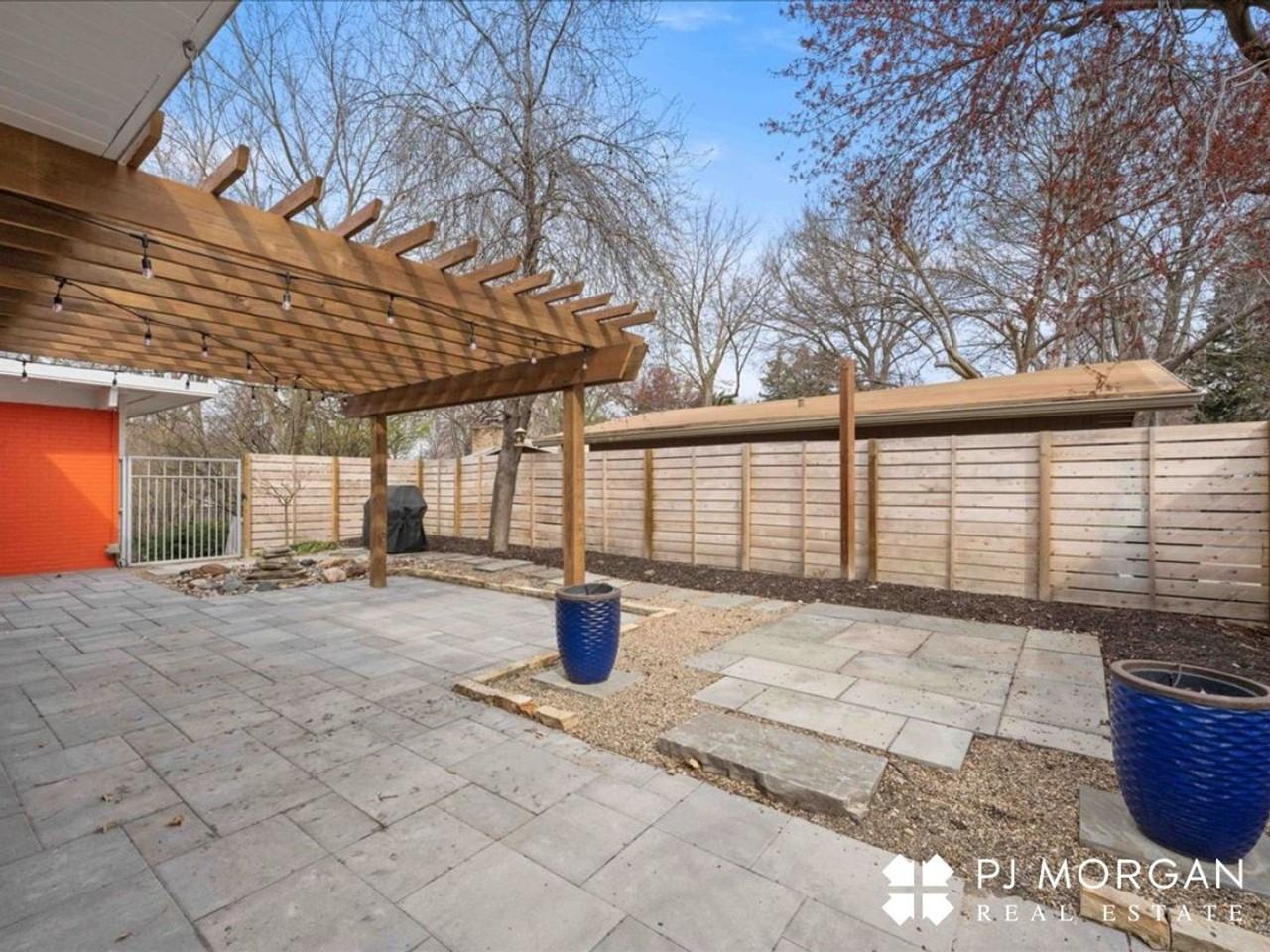 320 N 68th St - Photo 4 of 38