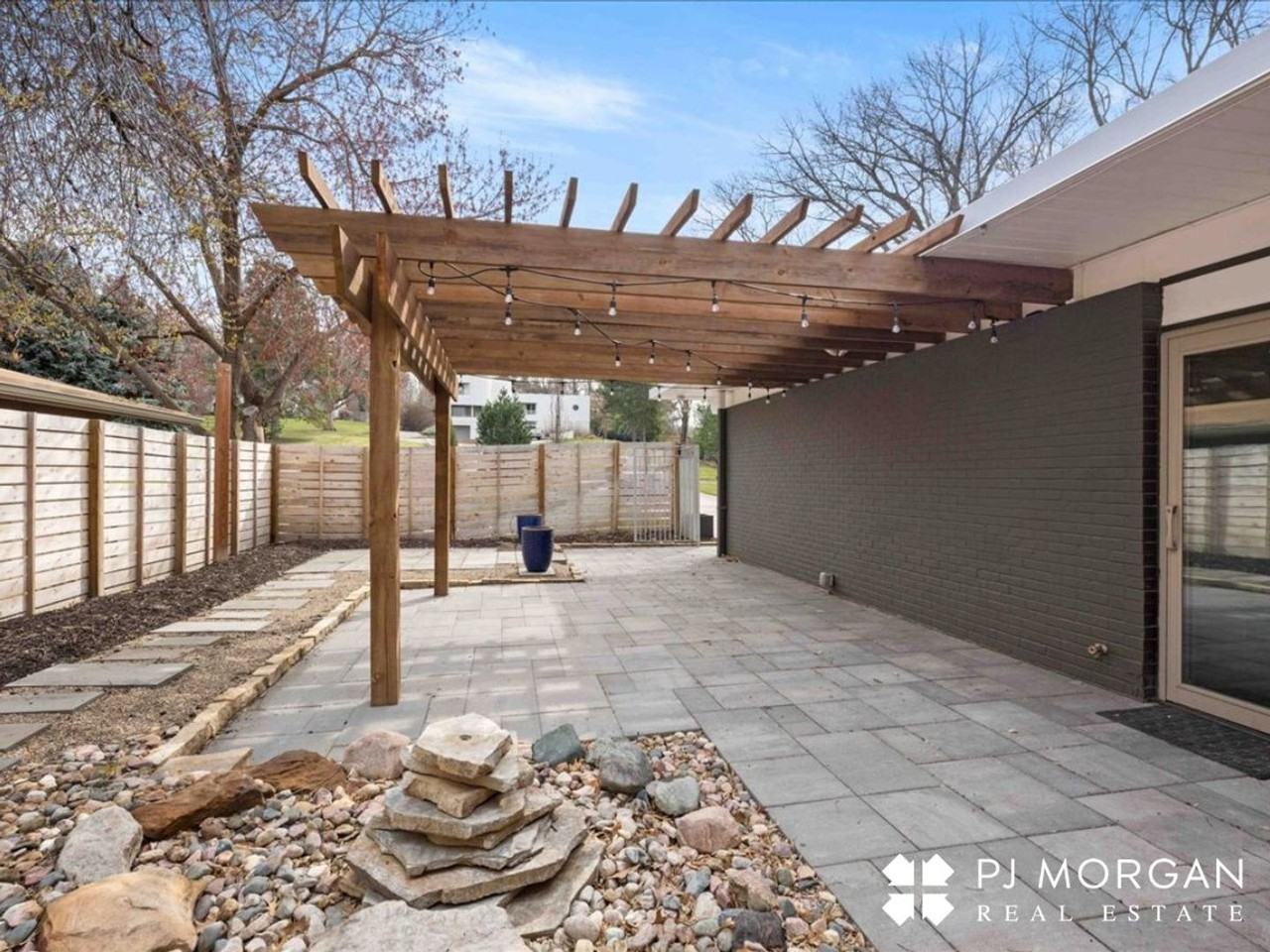 320 N 68th St - Photo 5 of 38
