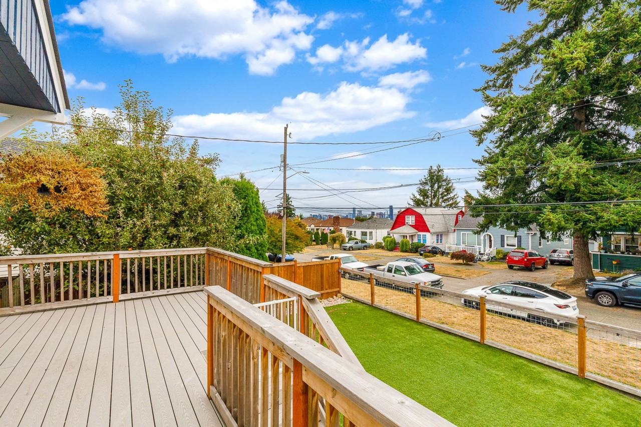 3053 Belvidere Ave Sw - Photo 3 of 16