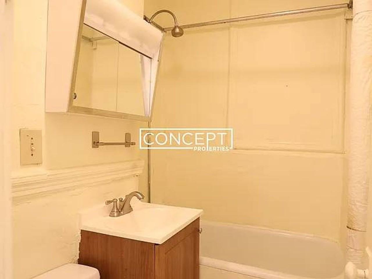 33 Phillips St - Photo 6 of 18