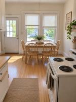 featured image of 11 Pond St