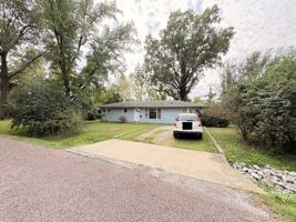featured image of 5 Spruce Dr #1