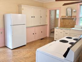 featured image of 38 Pine St