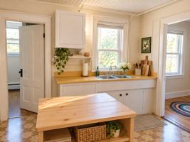featured image of 38 Pine St