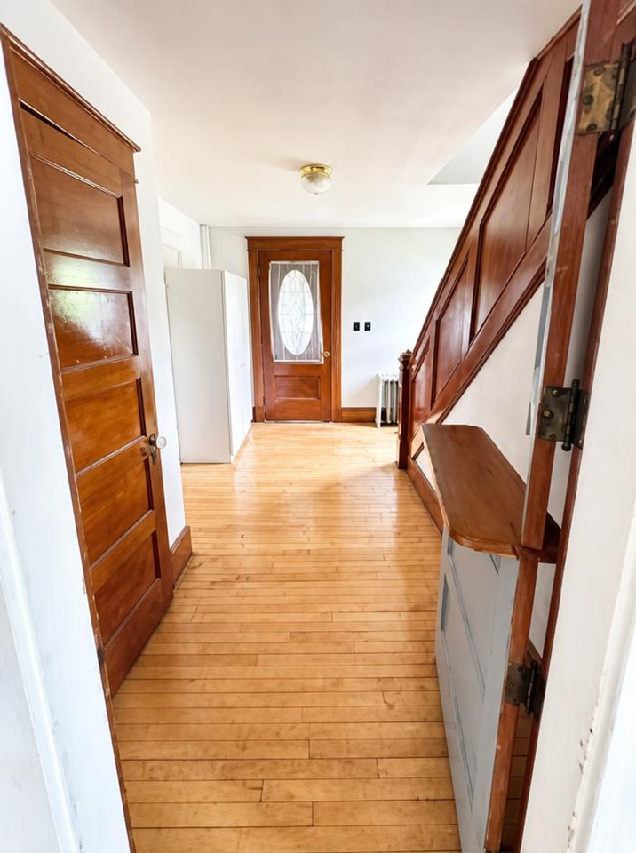 241 Main St #241 - Photo 4 of 11