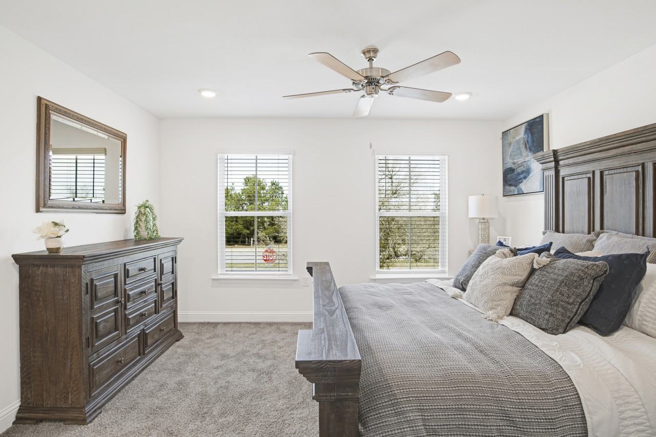 26995 Port Washington Ln #26995 - Photo 5 of 11