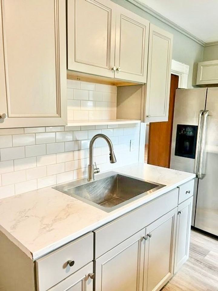 47 Yale Ave - Photo 2 of 19
