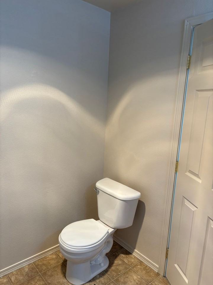 2063 Ne Wolverine Loop - Photo 3 of 13