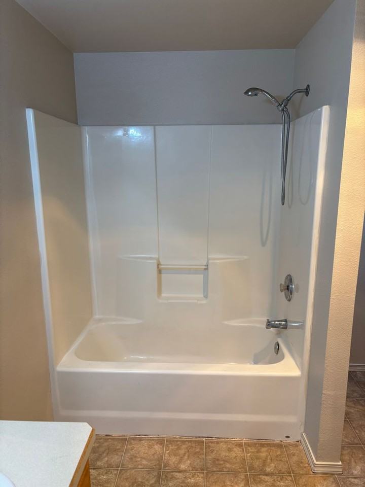 2063 Ne Wolverine Loop - Photo 6 of 13
