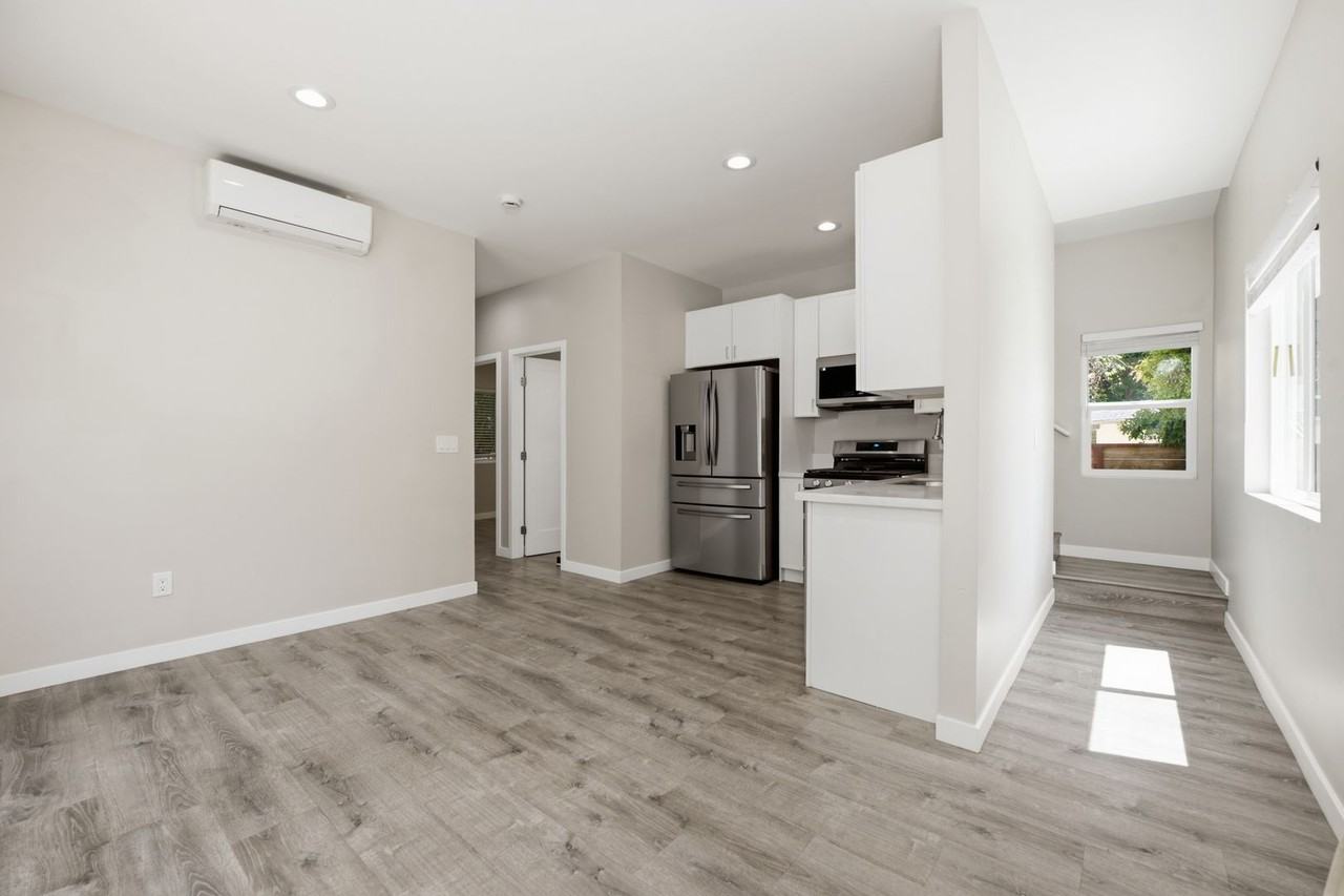 4951 Baja Ct - Photo 3 of 22