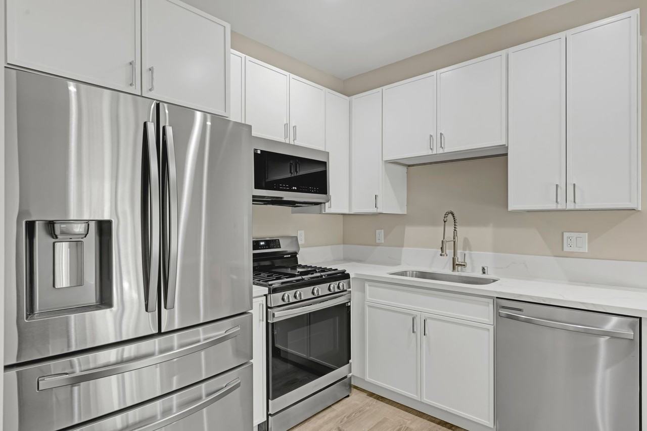 4951 Baja Ct - Photo 6 of 22