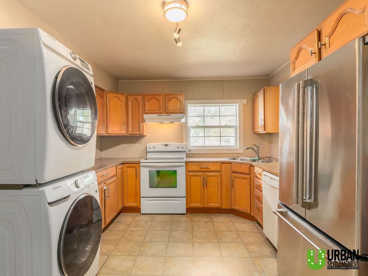 1517 E Mallon Ave - Photo 4 of 19