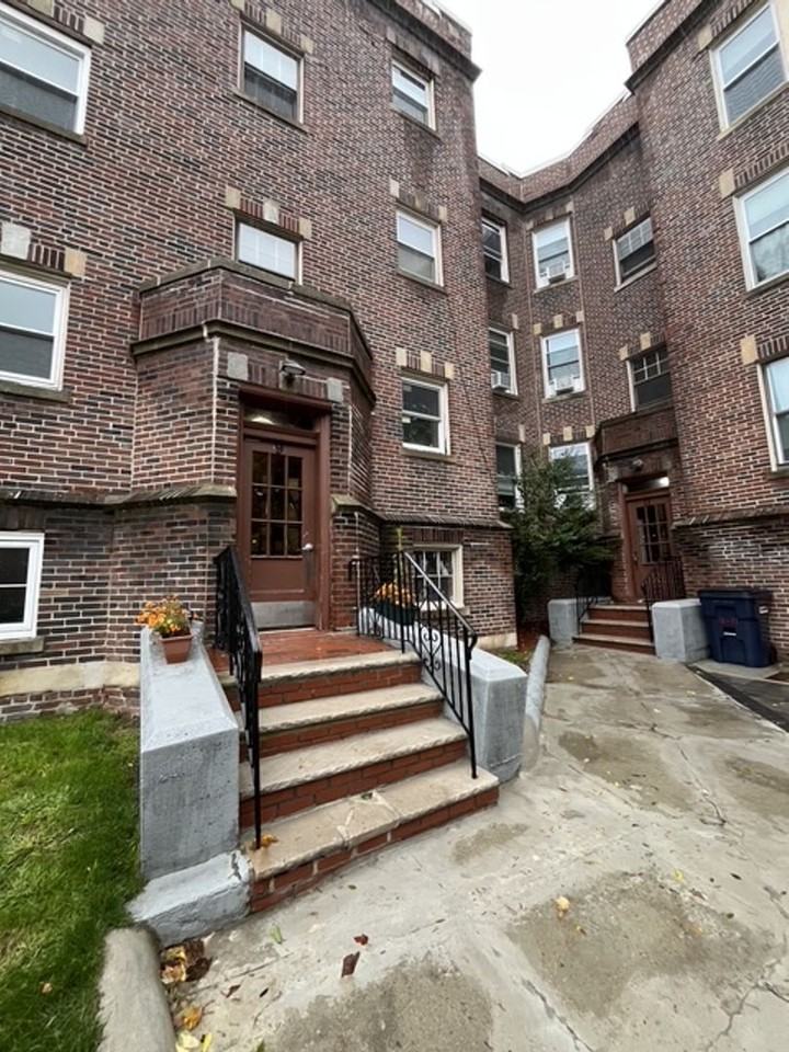 6 James St #6 - Photo 3 of 13