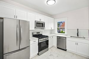 featured image of 1701 Evans St