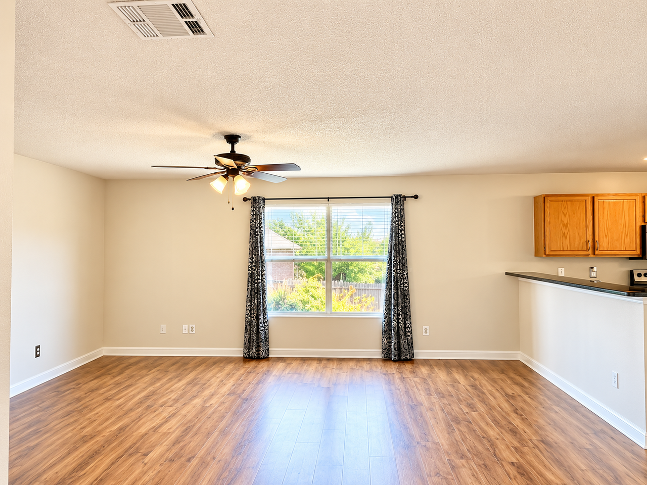 9920 Peregrine Trl - Photo 3 of 9