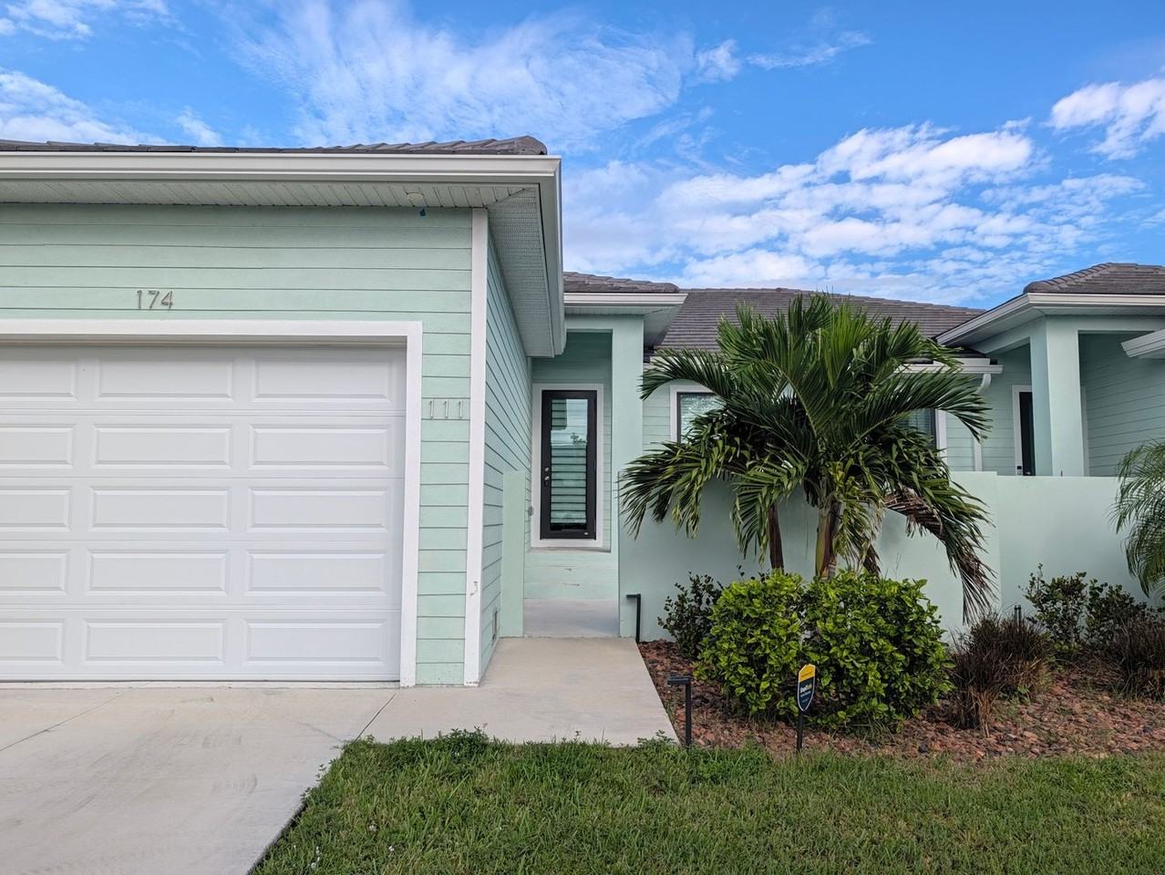 174 Madrid Blvd - Photo 2 of 23