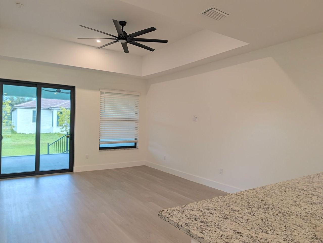 174 Madrid Blvd - Photo 4 of 23