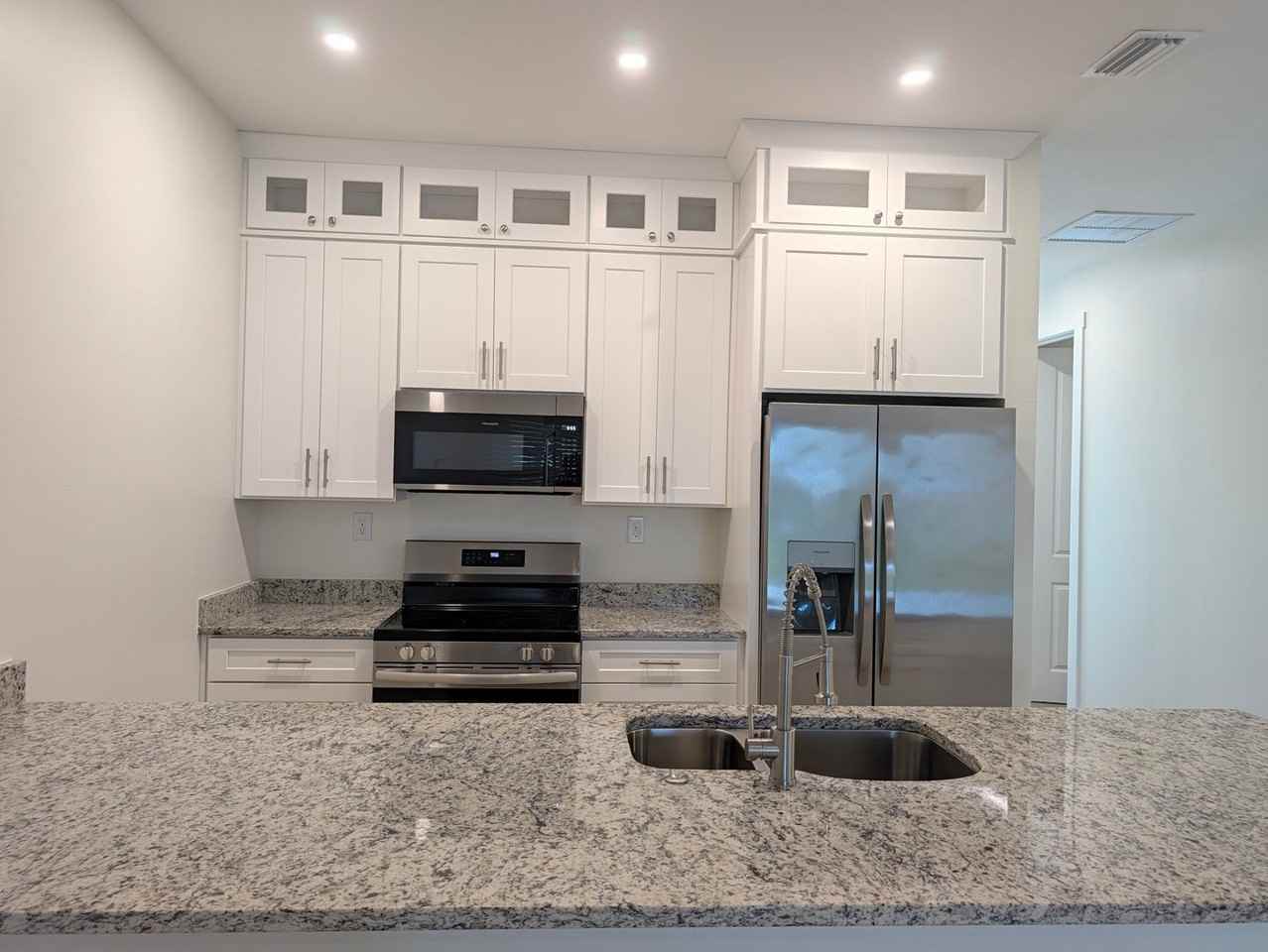 174 Madrid Blvd - Photo 7 of 23