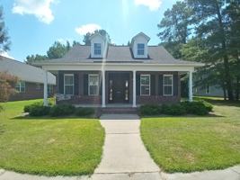 featured image of 370 Veranda Dr