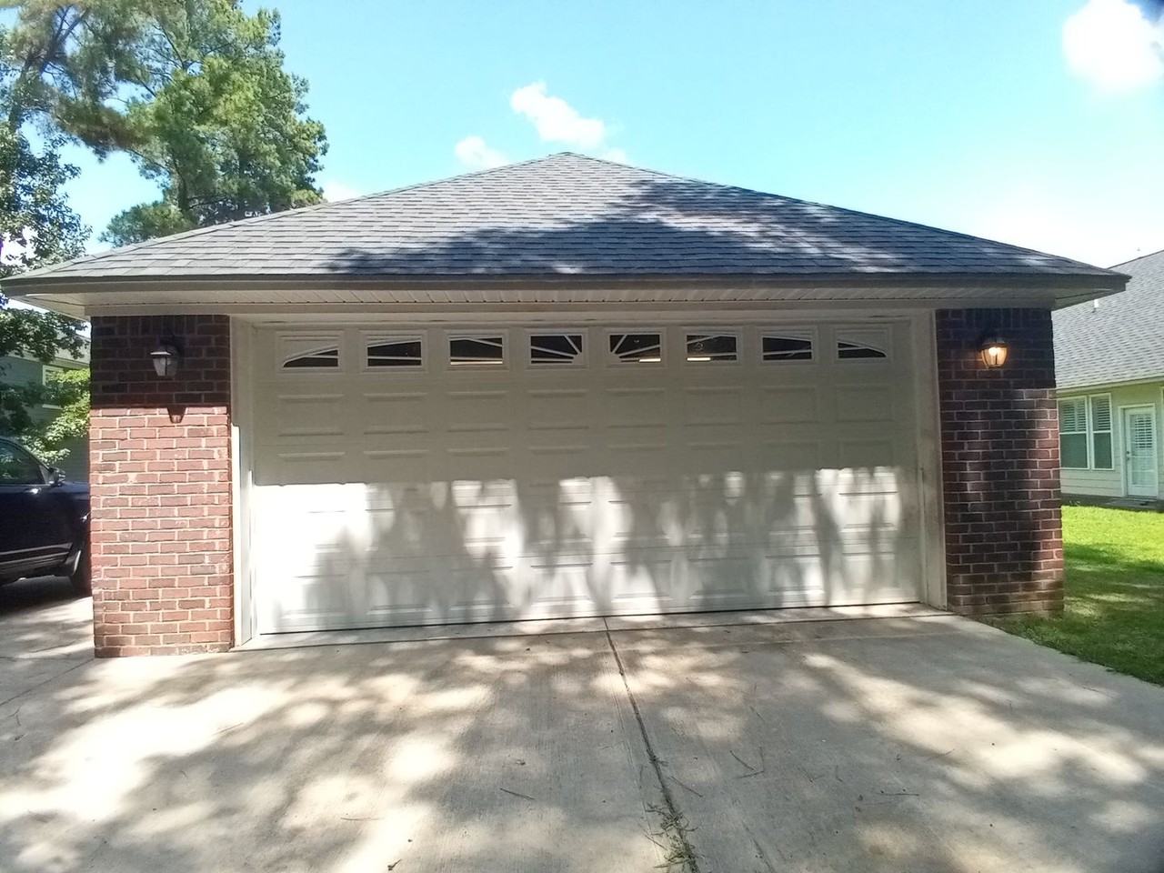 370 Veranda Dr - Photo 3 of 34