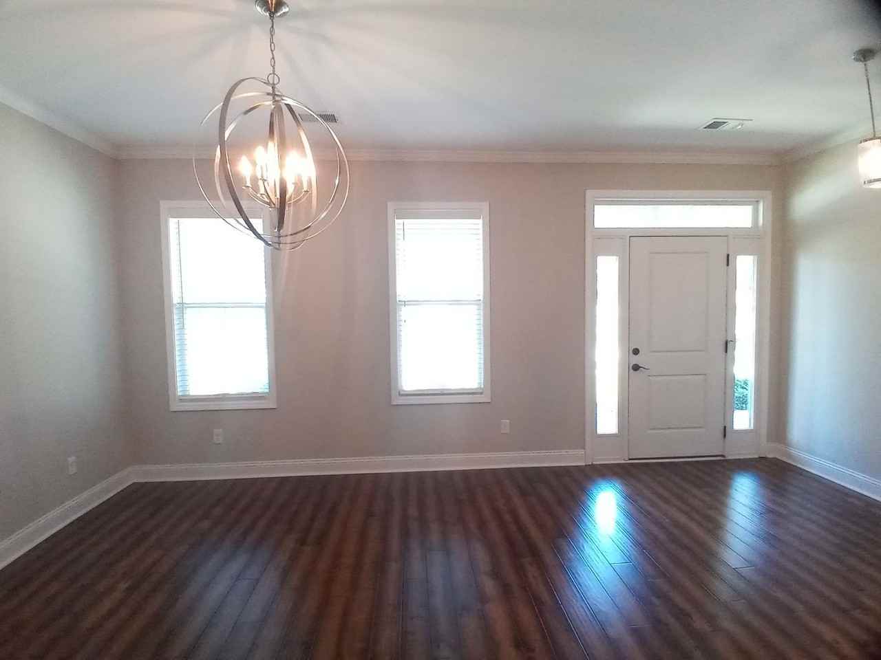 370 Veranda Dr - Photo 6 of 34