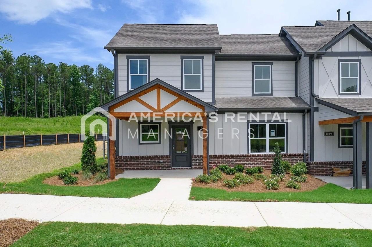 1021 Grand River Blvd - Photo 7 of 50